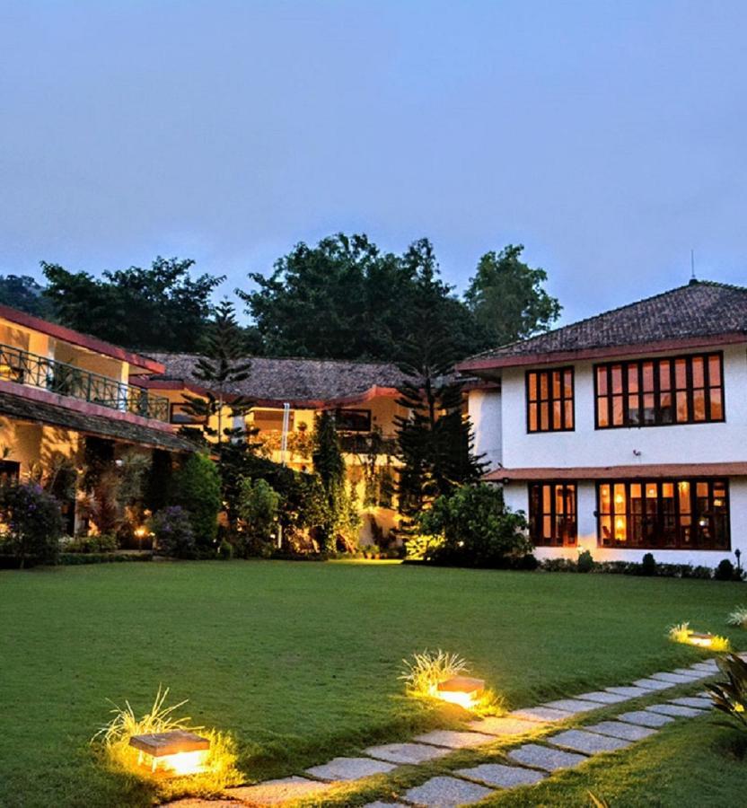 Amritara Ambatty Greens Resort Virajpet Eksteriør bilde