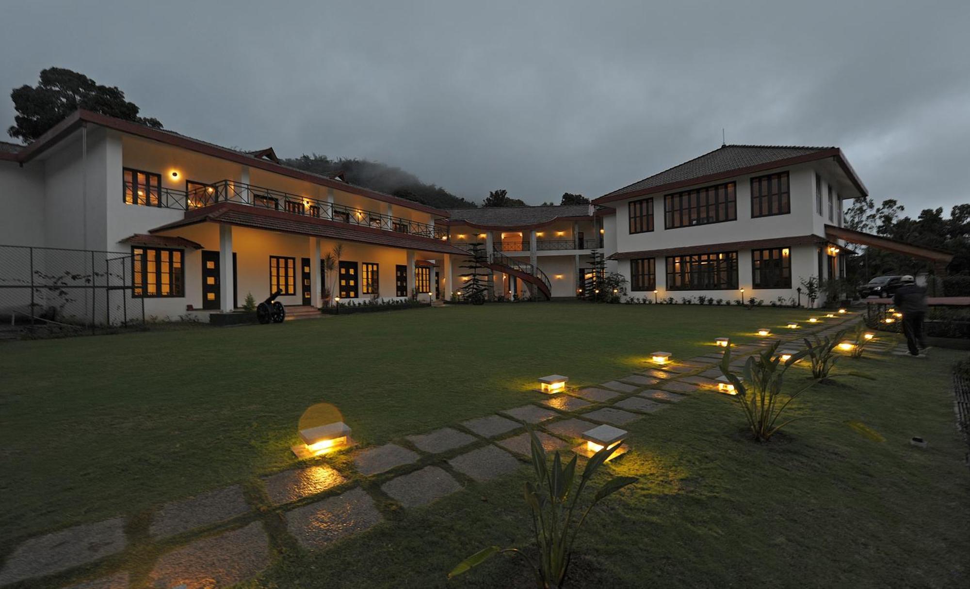 Amritara Ambatty Greens Resort Virajpet Eksteriør bilde